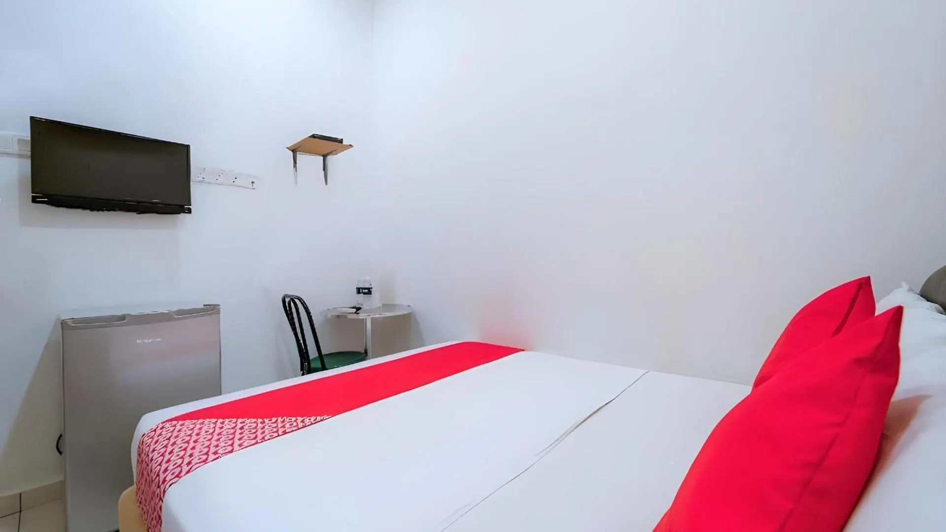 Super Oyo 89807 My Budget Home Batu Ferringhi 2*,