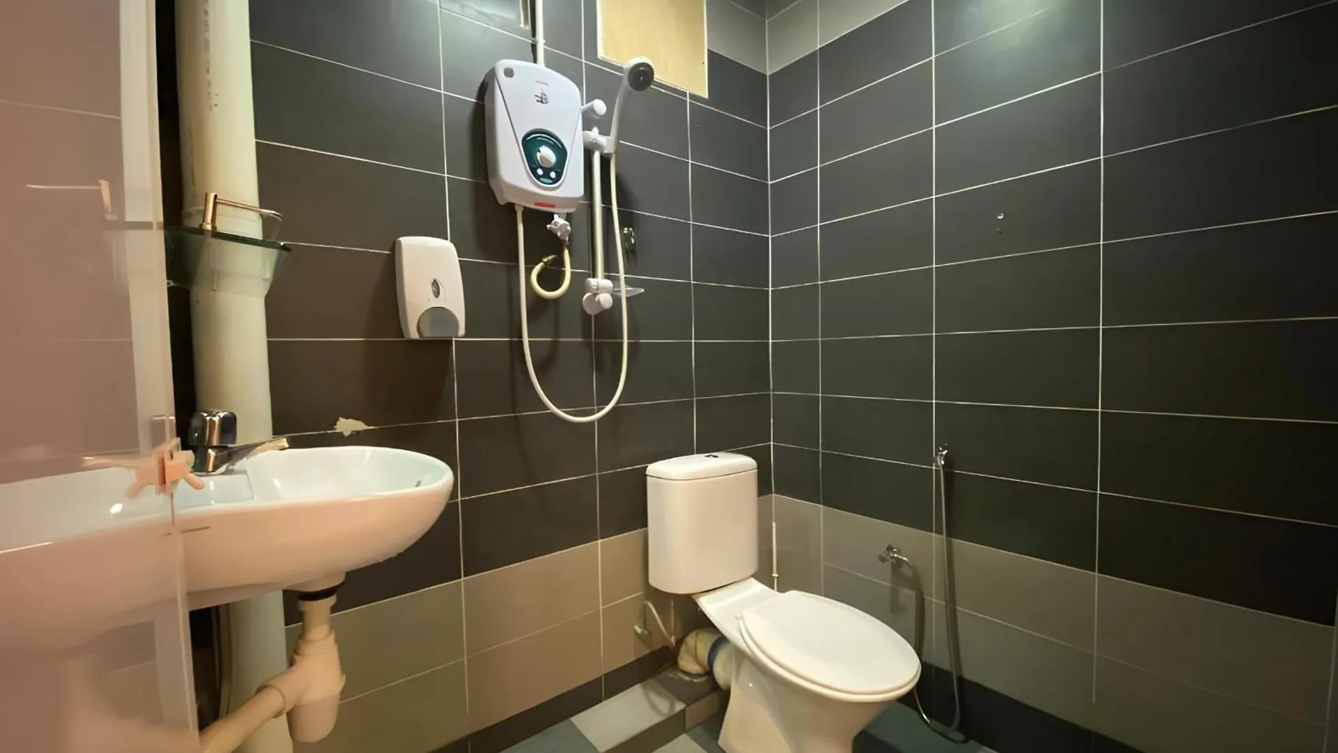 Super Oyo 89807 My Budget Home Batu Ferringhi Malaysia